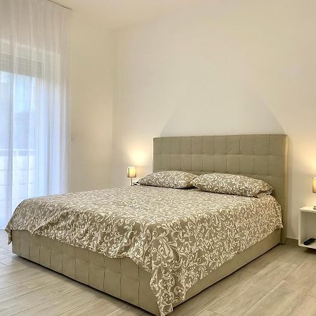 Casa Brina By Home080 - Puglia Mia Apartments Monopoli Buitenkant foto